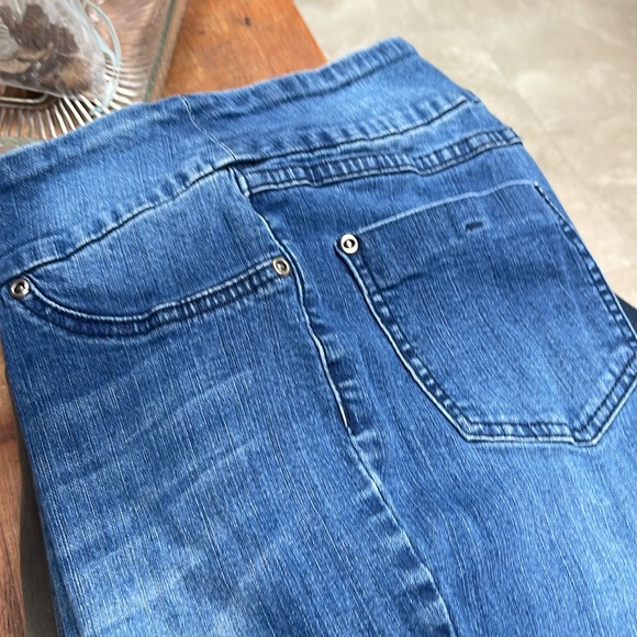 Stretch Up jeans made in Canada - Picture 4 of 4